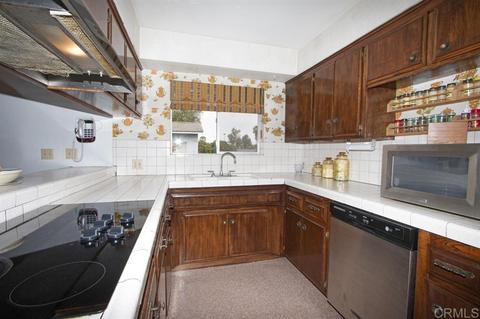 692 Barsby, Vista, CA 92084 photo 9