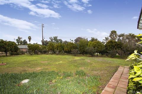 692 Barsby, Vista, CA 92084 photo 16