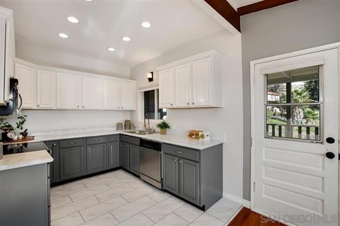 822 Smith Dr, Vista, CA 92084 photo 9