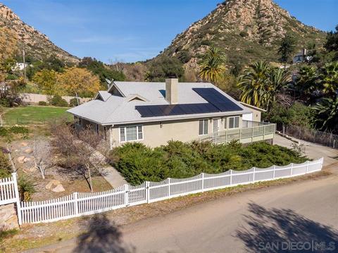 105 E Noakes St, El Cajon, CA 92019 photo 1
