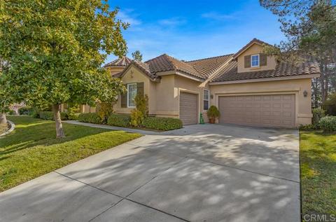 967 Inverlochy Dr, Fallbrook, CA 92028 photo 1