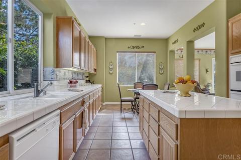 967 Inverlochy Dr, Fallbrook, CA 92028 photo 9