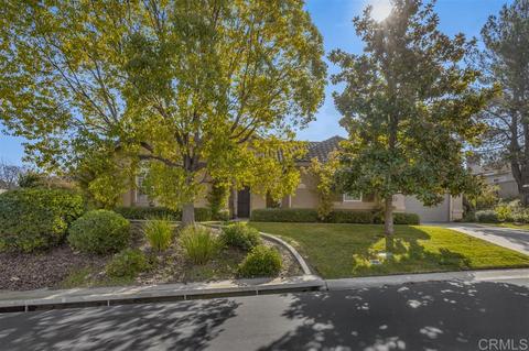 967 Inverlochy Dr, Fallbrook, CA 92028 photo 2