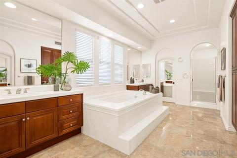 6201 Paseo Privado, Carlsbad, CA 92009 photo 11