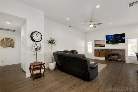 3976 Baja Vista Dr, Oceanside, CA 92058 photo 7