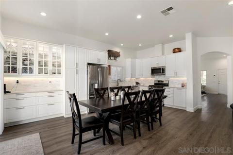 3976 Baja Vista Dr, Oceanside, CA 92058 photo 11
