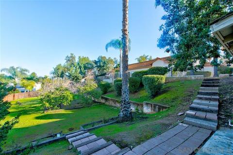 1300 Dexter Pl, Escondido, CA 92029 photo 7
