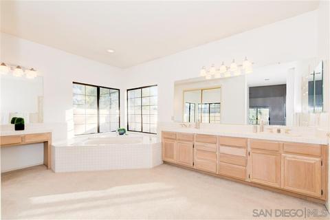 1300 Dexter Pl, Escondido, CA 92029 photo 23