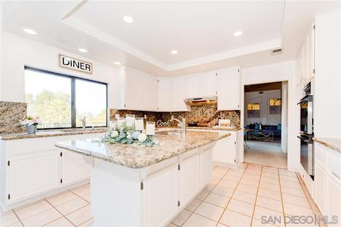 1300 Dexter Pl, Escondido, CA 92029 photo 17