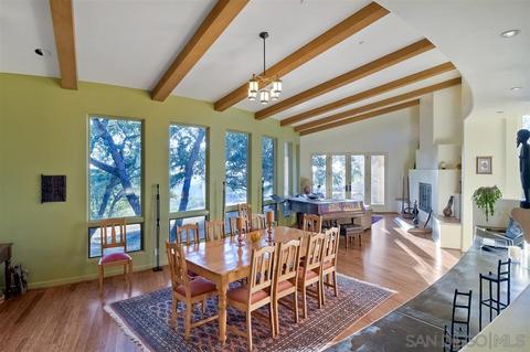 25005 Oakana Rd, Ramona, CA 92065 photo 2