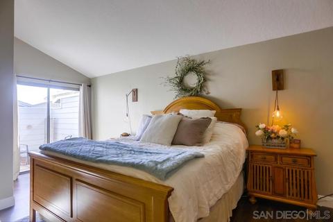 1026 Gleneagles Pl, Vista, CA 92081 photo 9