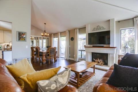 1026 Gleneagles Pl, Vista, CA 92081 photo 1