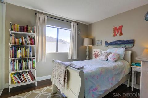 1026 Gleneagles Pl, Vista, CA 92081 photo 14