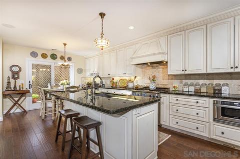 212 C Ave, Coronado, CA 92118 photo 3