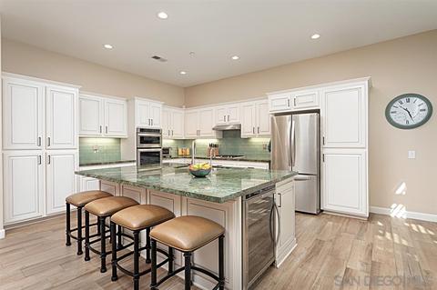 636 Inverlochy Dr, Fallbrook, CA 92028 photo 13