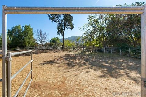 9793 Dunbar Ln, El Cajon, CA 92021 photo 24