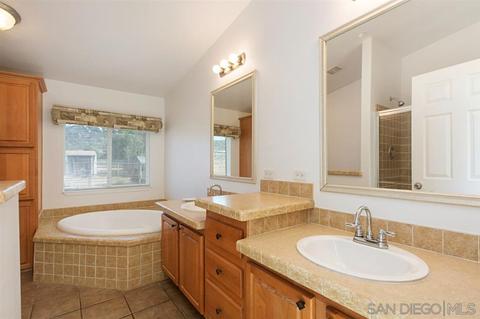 9793 Dunbar Ln, El Cajon, CA 92021 photo 18