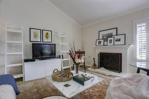 8272 Caminito Modena, La Jolla, CA 92037 photo 4