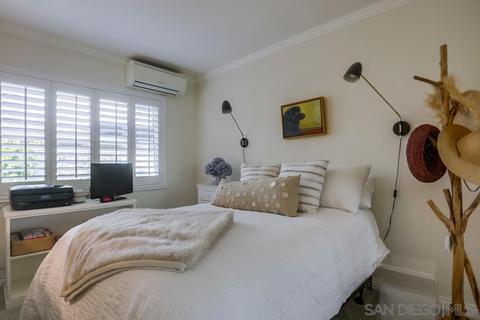 8272 Caminito Modena, La Jolla, CA 92037 photo 16