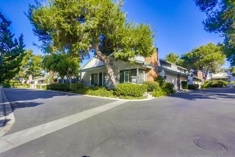 8272 Caminito Modena, La Jolla, CA 92037 photo 25