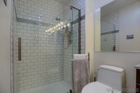 8272 Caminito Modena, La Jolla, CA 92037 photo 15