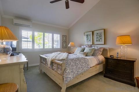 8272 Caminito Modena, La Jolla, CA 92037 photo 12