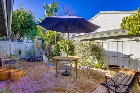 8272 Caminito Modena, La Jolla, CA 92037 photo 23