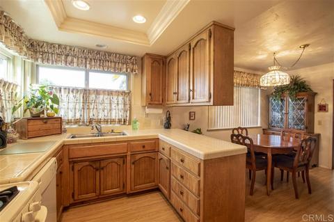 1021 La Solana Dr, Fallbrook, CA 92028 photo 4