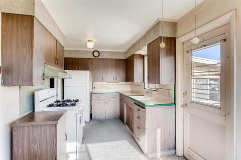 6557 Macarthur Dr, Lemon Grove, CA 91945 photo 11