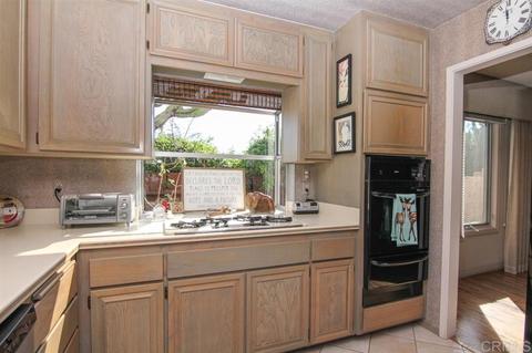 4640 Trieste, Carlsbad, CA 92010 photo 7