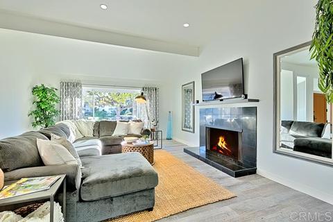 8588 Prestwick Dr, La Jolla, CA 92037 photo 4