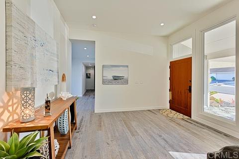 8588 Prestwick Dr, La Jolla, CA 92037 photo 2