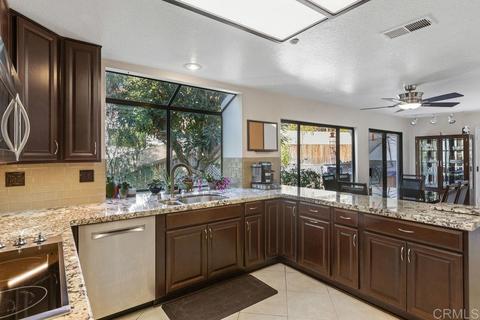 2920 Cantegra Gln, Escondido, CA 92025 photo 5