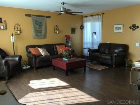 239 Crestview Gln, Escondido, CA 92026 photo 2