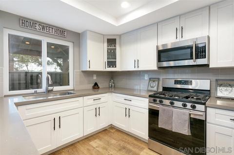 1289 Lancer Gln, Escondido, CA 92029 photo 12