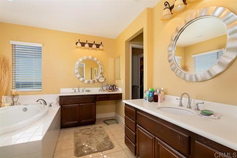 2119 Pointe Pkwy, Spring Valley, CA 91978 photo 16