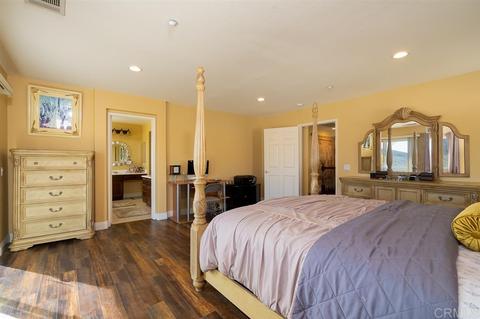 2119 Pointe Pkwy, Spring Valley, CA 91978 photo 15