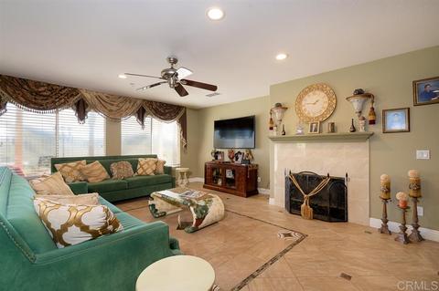 2119 Pointe Pkwy, Spring Valley, CA 91978 photo 5