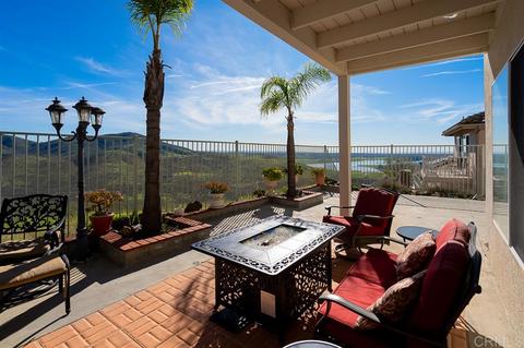2119 Pointe Pkwy, Spring Valley, CA 91978 photo 17