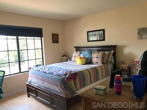5139 Mandarin Dr, Oceanside, CA 92056 photo 12