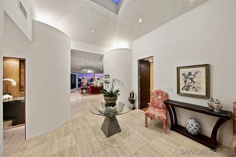 1560 Via Corona, La Jolla, CA 92037 photo 4
