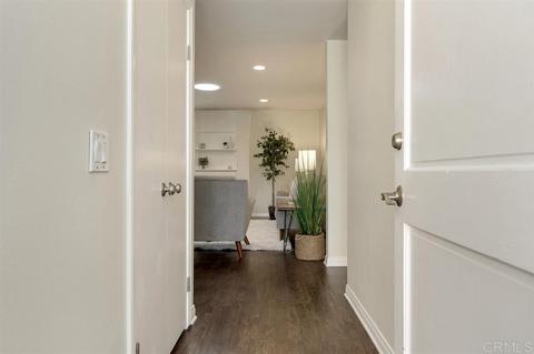 251 Village Run E, Encinitas, CA 92024 photo 4