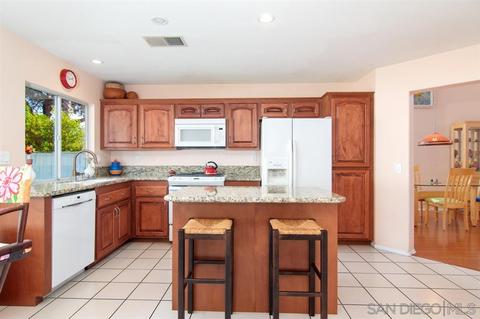 126 Rock Glen Way, Santee, CA 92071 photo 8