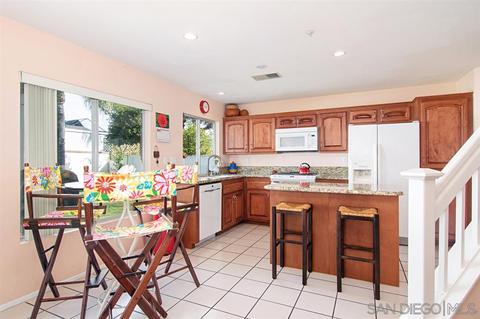 126 Rock Glen Way, Santee, CA 92071 photo 9