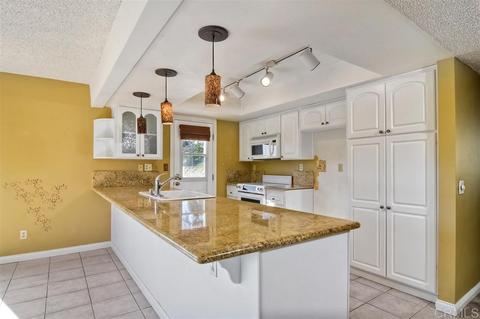 2056 Palmer Dr, Oceanside, CA 92056 photo 5