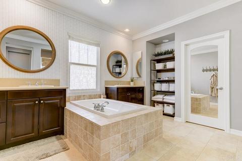 6733 Limonite Ct, Carlsbad, CA 92009 photo 5