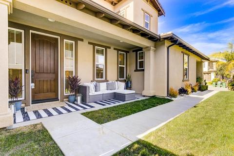 6733 Limonite Ct, Carlsbad, CA 92009 photo 2
