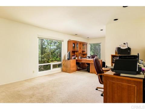 1526 Skyhawk Rd, Escondido, CA 92029 photo 8