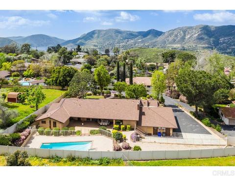 1526 Skyhawk Rd, Escondido, CA 92029 photo 14