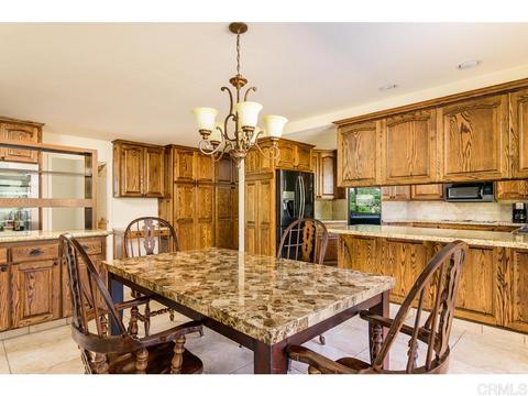 1526 Skyhawk Rd, Escondido, CA 92029 photo 9